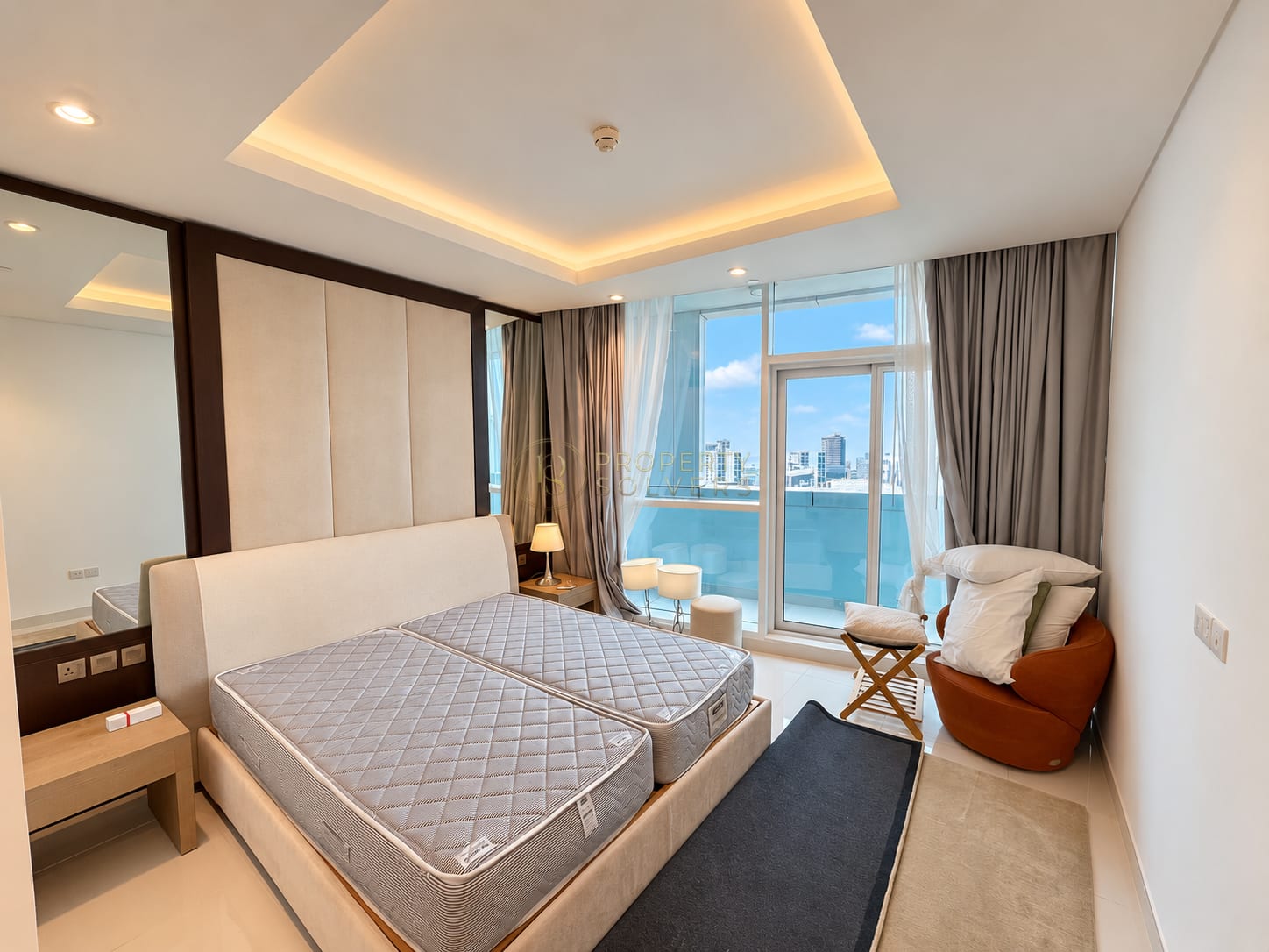 Elegant Unit| High Floor Furnished |Downtown Views