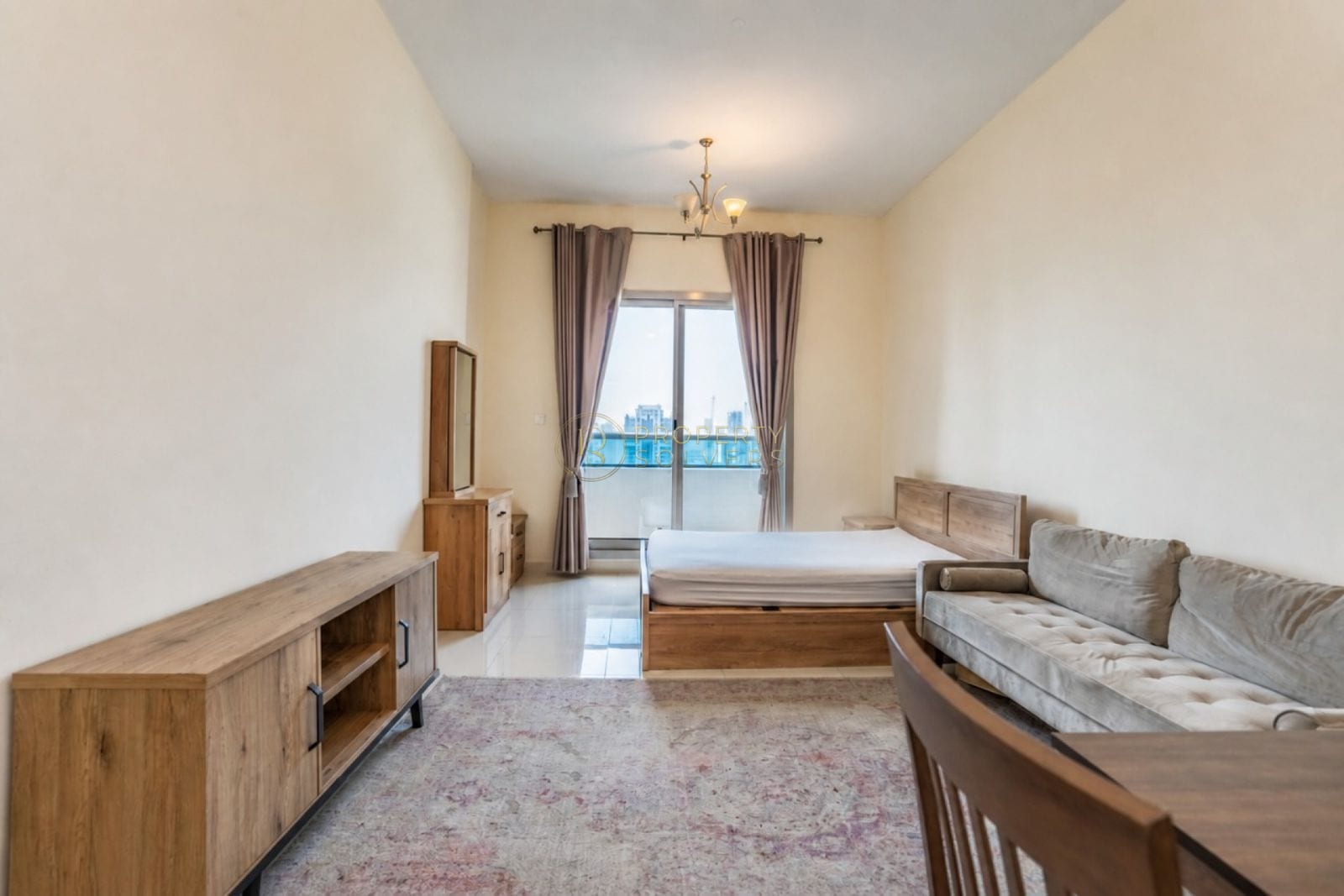 Spacious Layout | Large Studio | Community View
