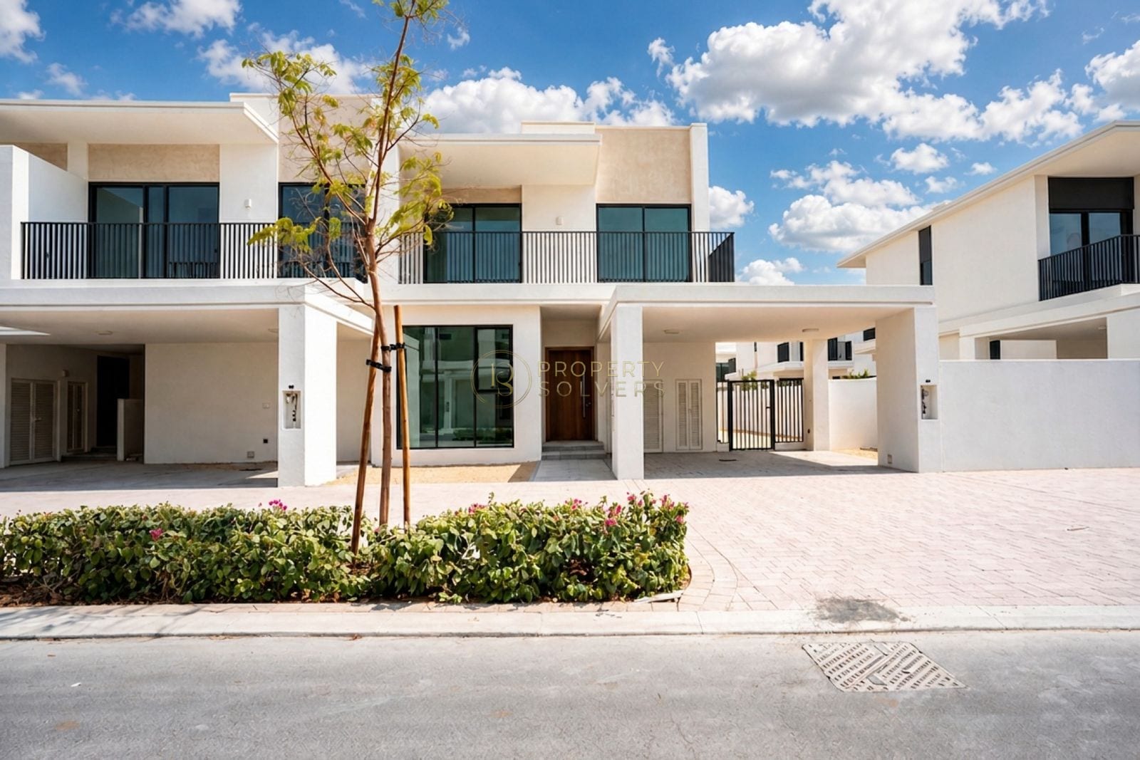 Brand New 4BR+M | HUGE Plot | Near Amenities READY